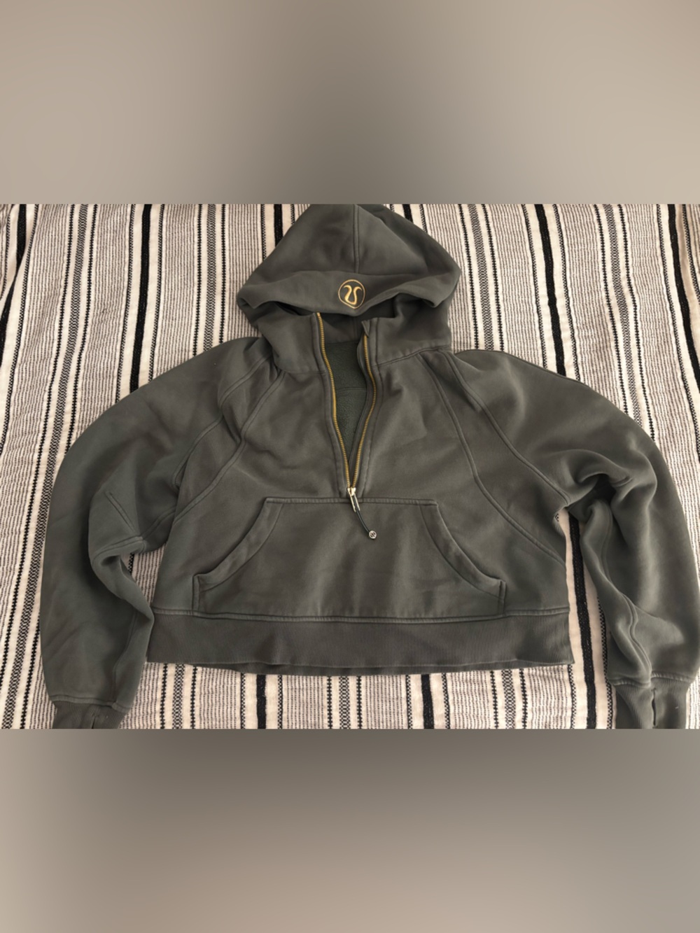Lululemon Dark Green Scuba Hoodie size M/L